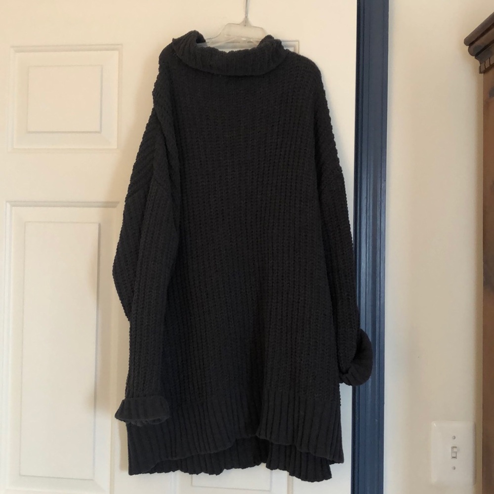 Dark green Aerie full-length sweater